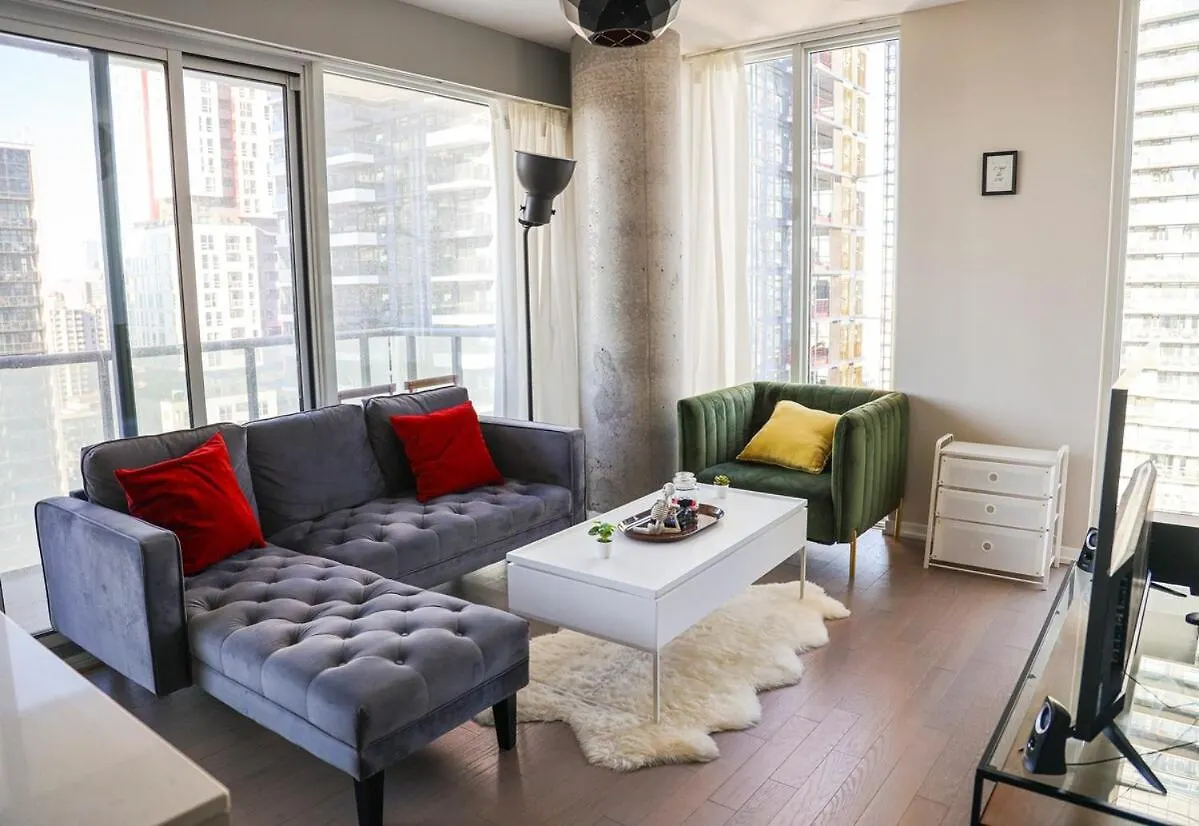 アパート Stunning Suite In Downtown Perfect For Businesses Trips And Small Families トロント
