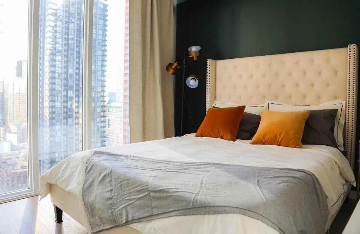 Apartment Stunning Suite In Downtown Perfect For Businesses Trips And Small Families Toronto Canada