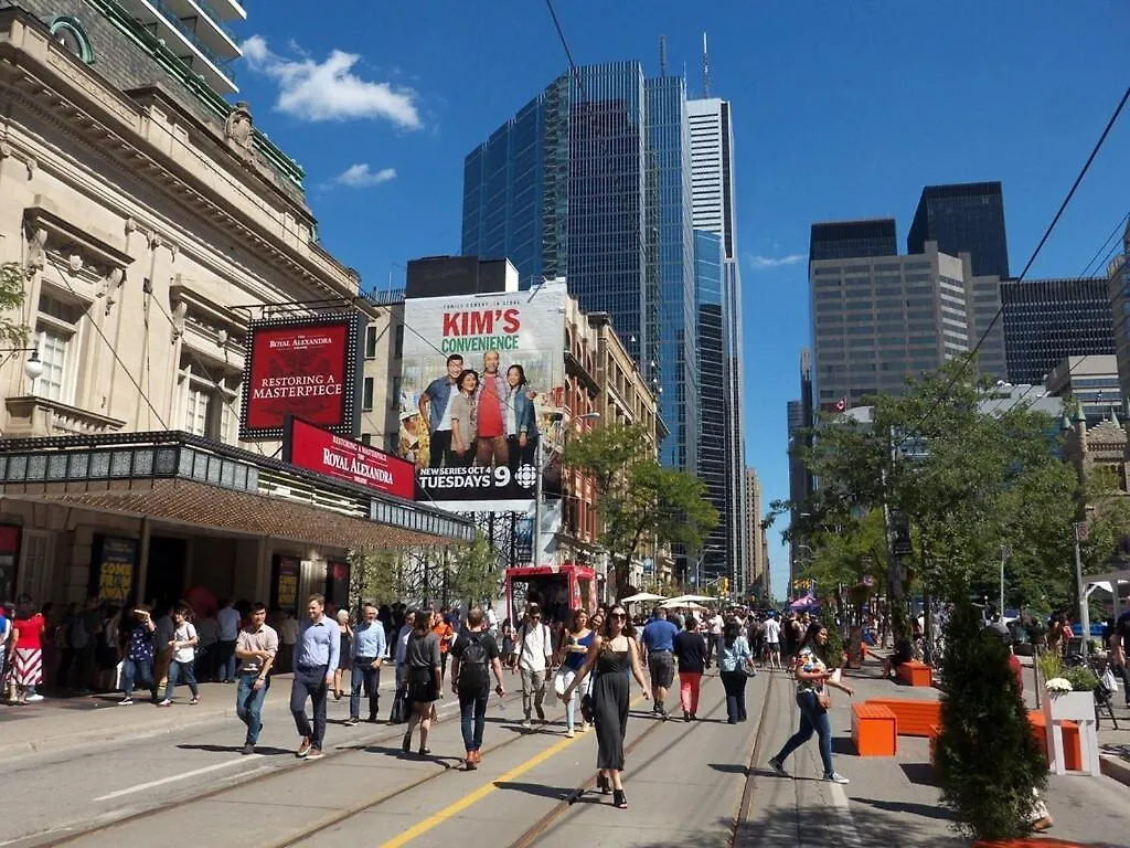 Stunning Suite In Downtown Perfect For Businesses Trips And Small Families Toronto