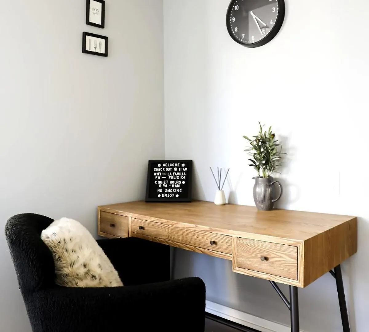 Stunning Suite In Downtown Perfect For Businesses Trips And Small Families Toronto 0*,