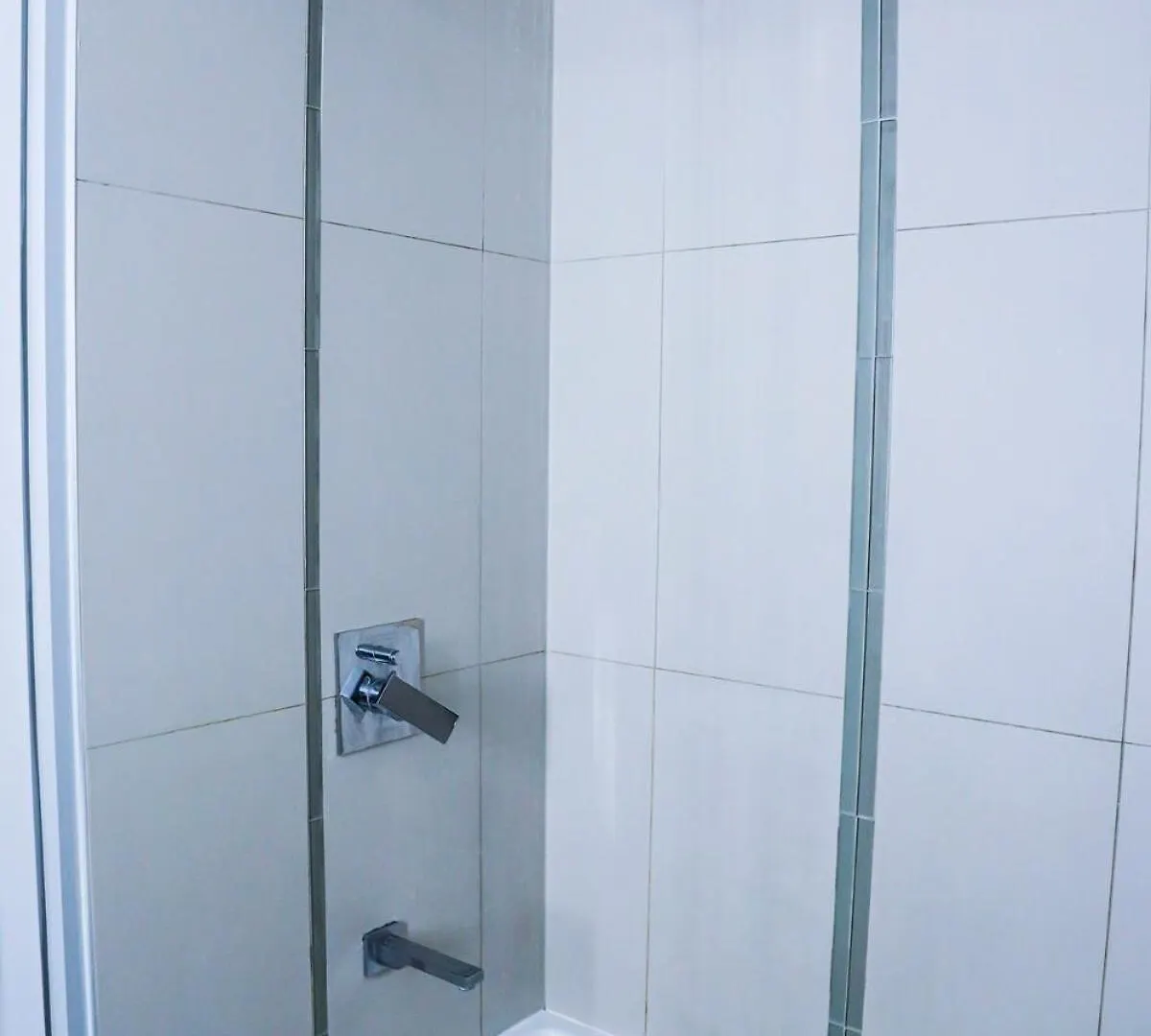 Apartment Stunning Suite In Downtown Perfect For Businesses Trips And Small Families Toronto Canada